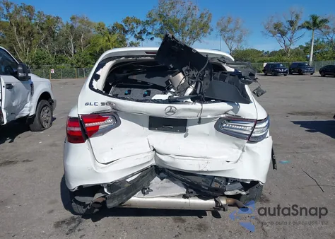 2018 Mercedes-Benz Glc 300 from USA, damaged, VIN WDC0G4JB6JV077053